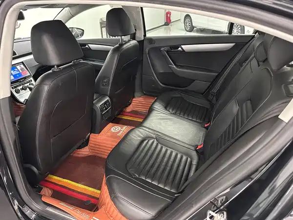Volkswagen Magotan 2016
