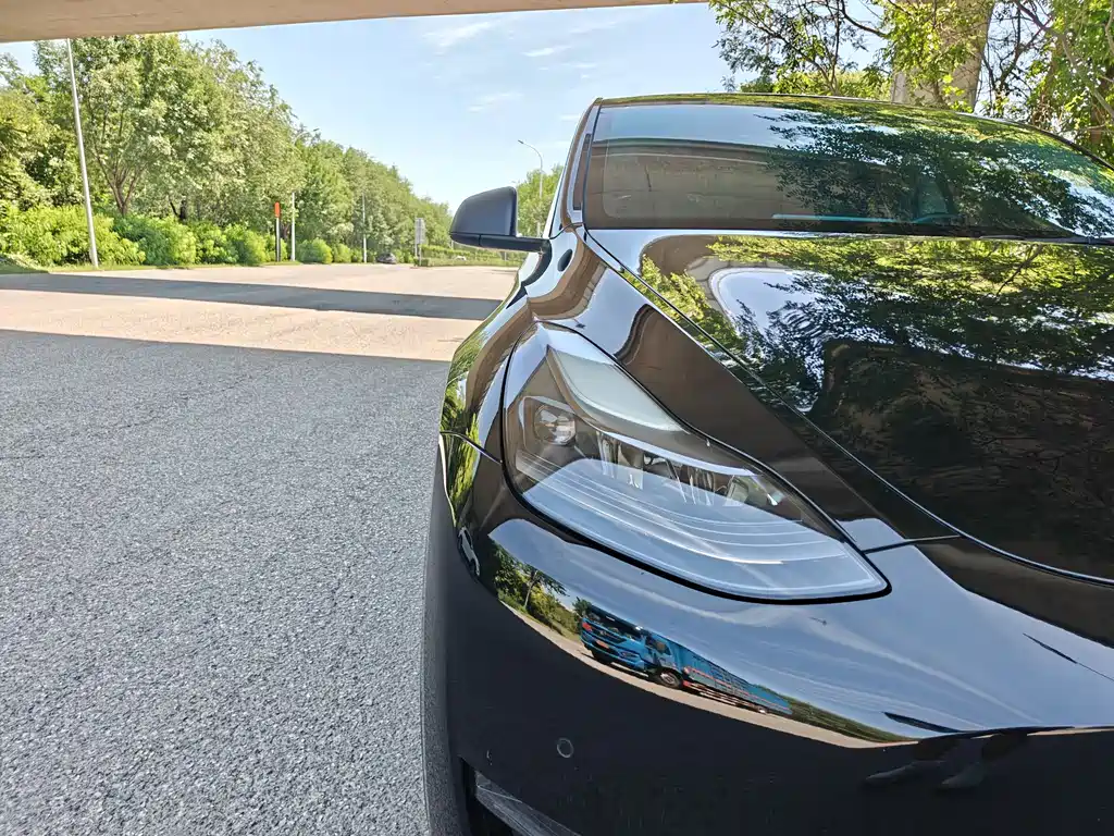 Tesla Model Y 2021 — фото 14