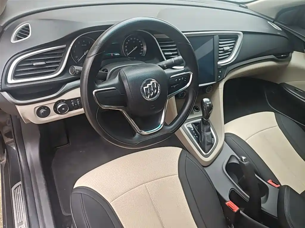 Buick Excelle 2016 — фото 10