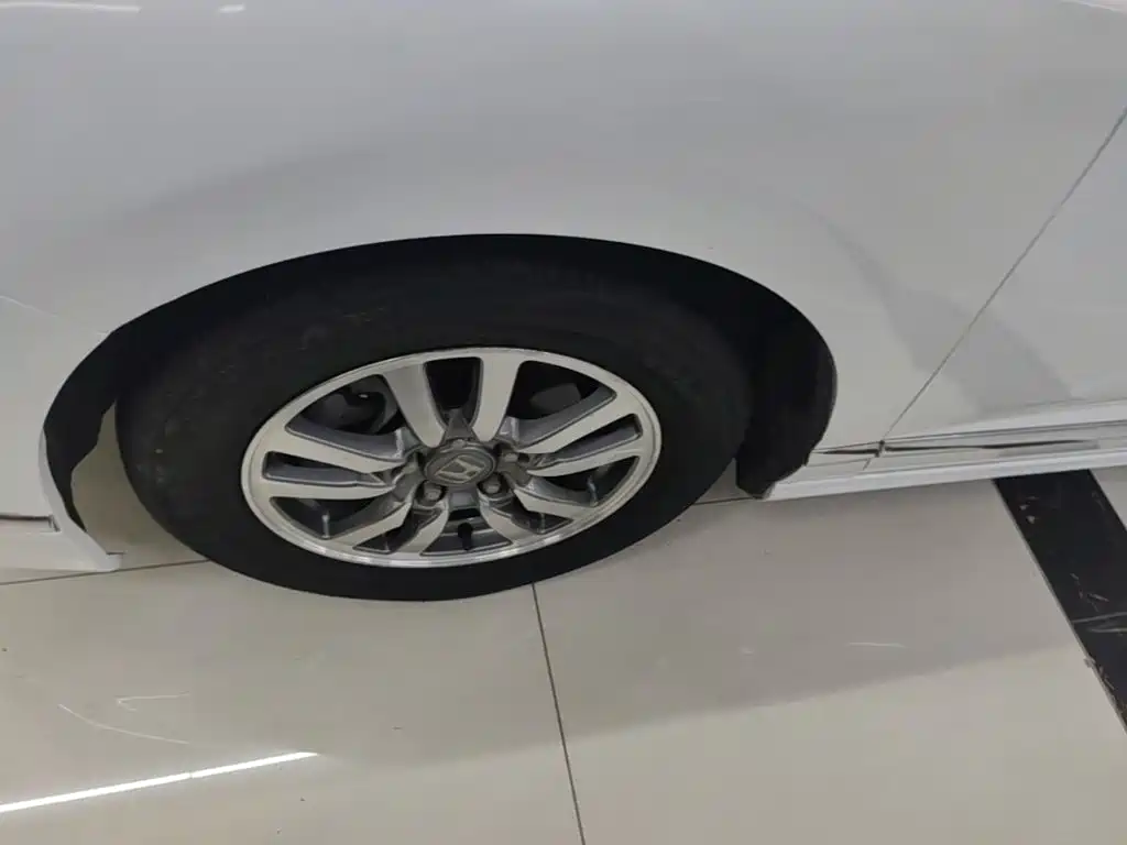 Honda Spirior 2017 — фото 23