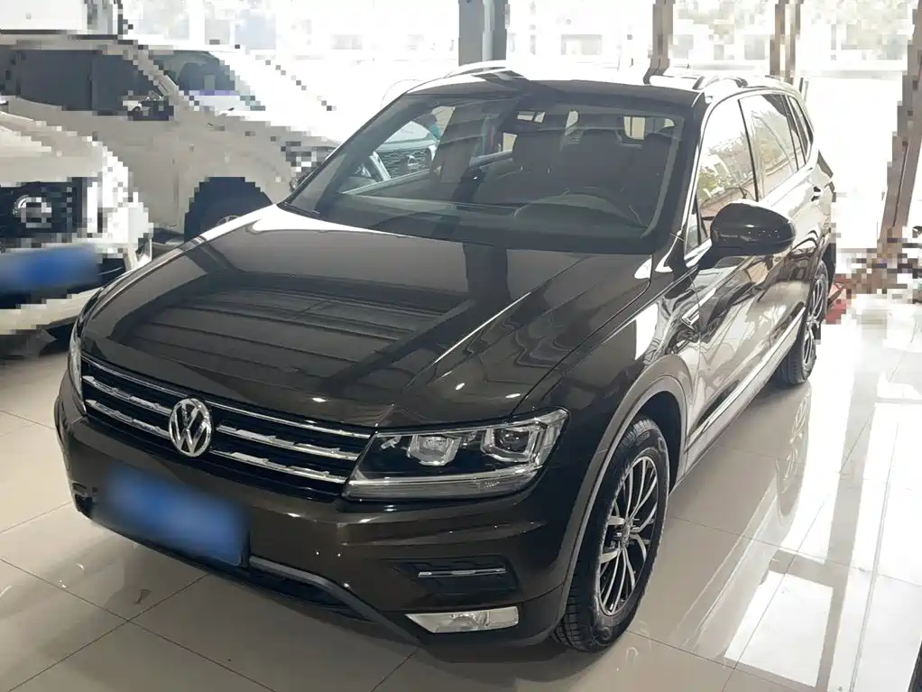 Volkswagen Tiguan L 2018 — фото 2