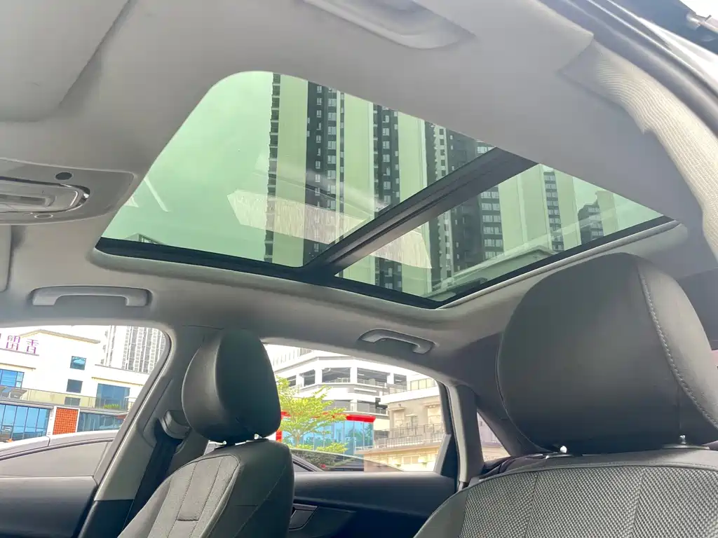 Audi A4L 2019 — фото 22