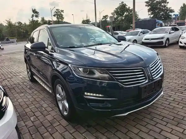 Lincoln MKC 2017