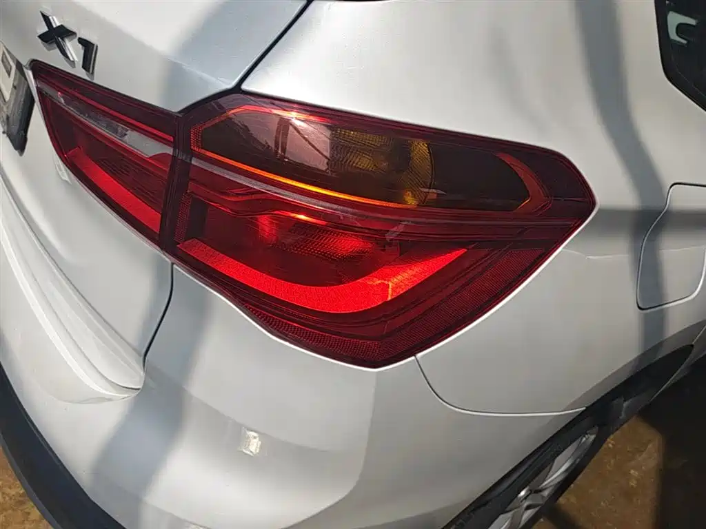 BMW X1 2017 — фото 8