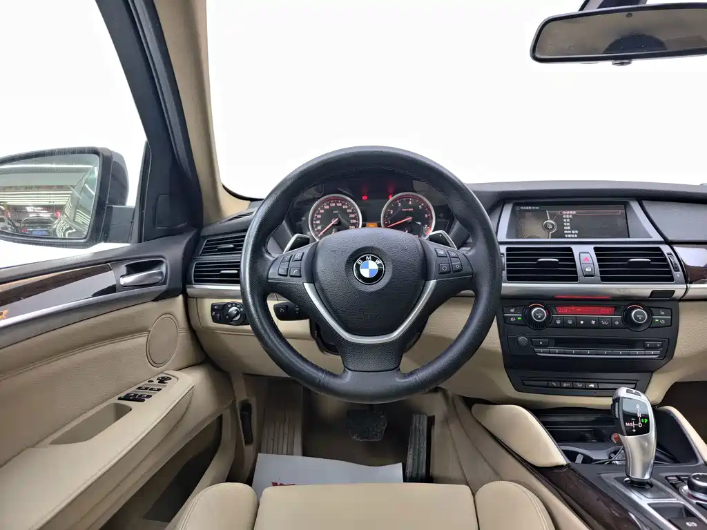 BMW X6 2014 — фото 26