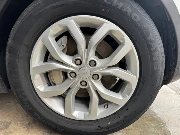 Land Rover Discovery 2018