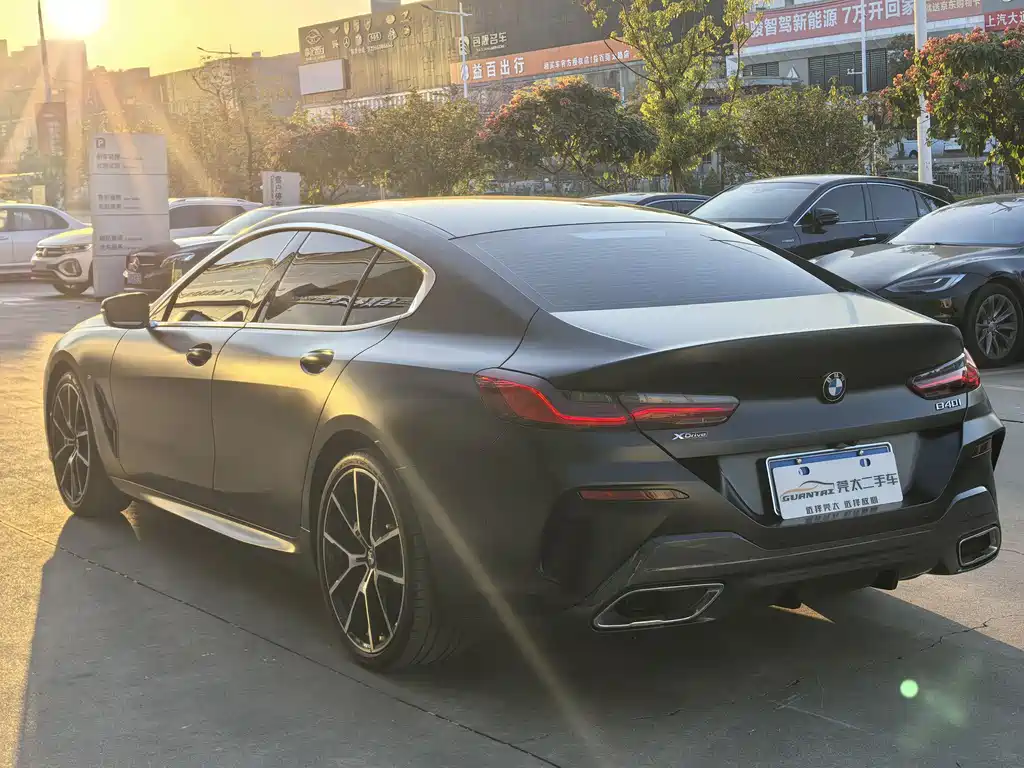 BMW 8 Series 2021 — фото 11