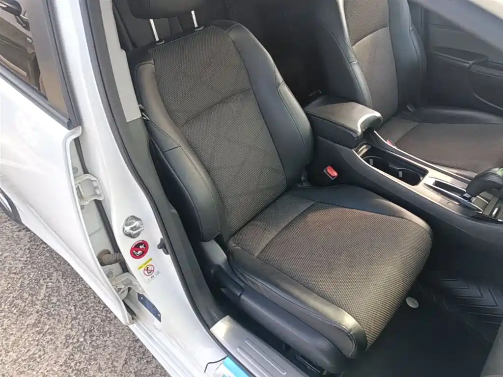 Honda Jade 2016 — фото 25