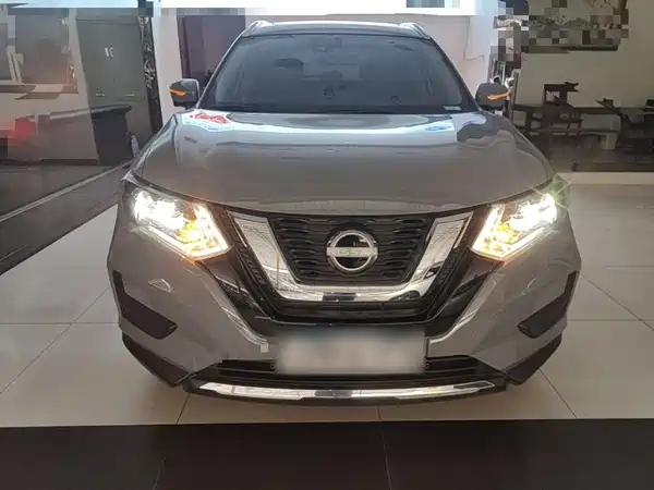 Nissan X-Trail 2025