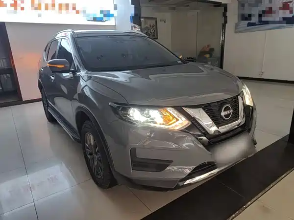 Nissan X-Trail 2025