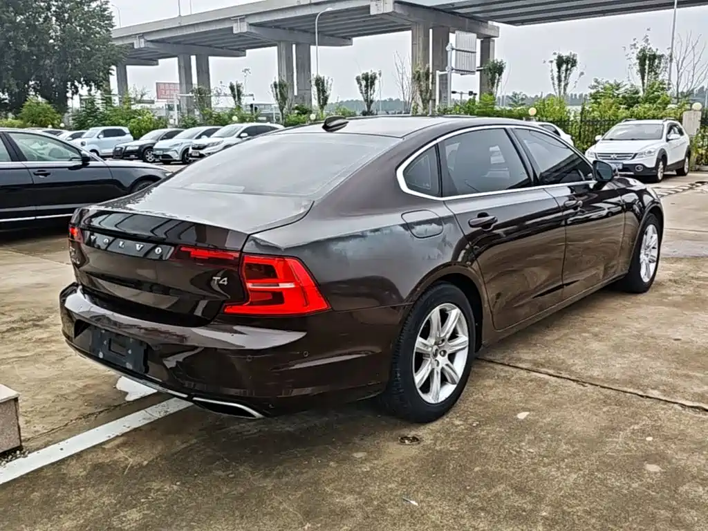 Volvo S90 2018 — фото 7