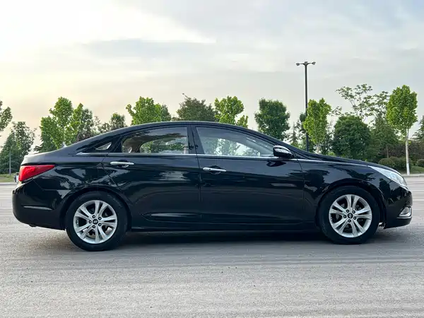 Hyundai Sonata 2013