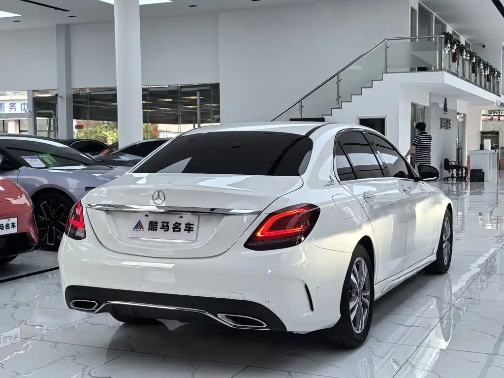 Mercedes-Benz C-Class 2020 — фото 14