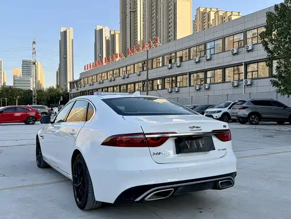 Jaguar XFL 2022