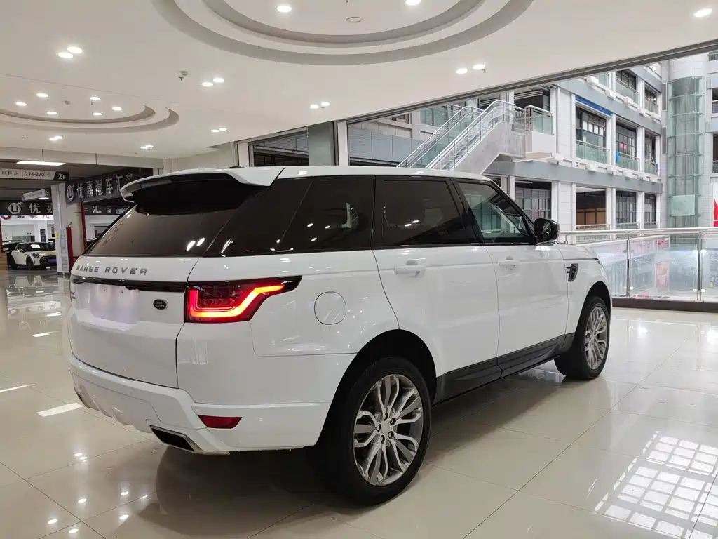 Land Rover Range Rover Sport 2016 — фото 9