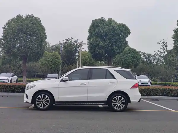 Mercedes-Benz GLE 2017