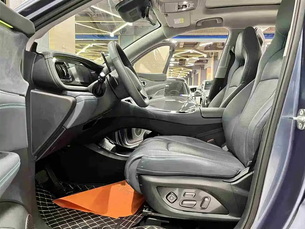 BYD Sealion 07 DM-i 2025 — фото 11