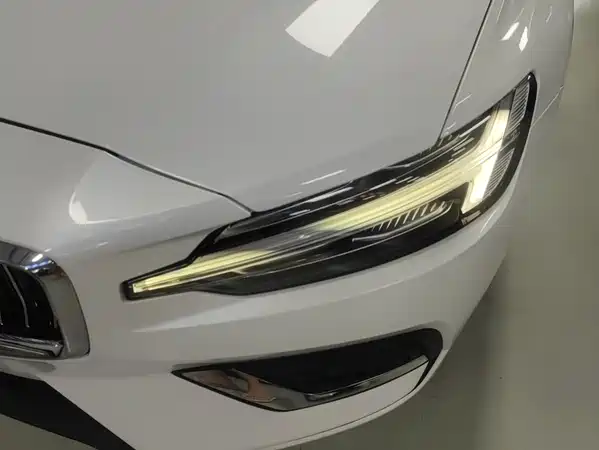 Volvo S60 2021