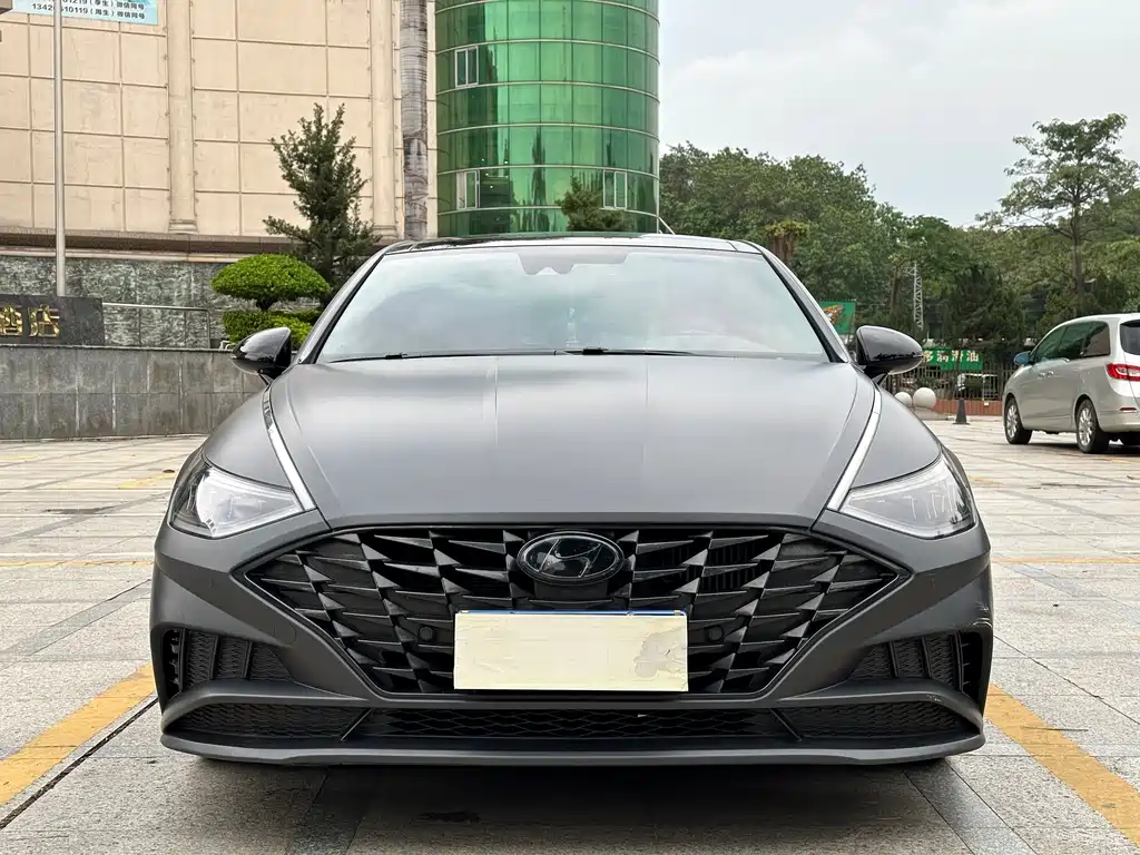 Hyundai Sonata 2022 — фото 2