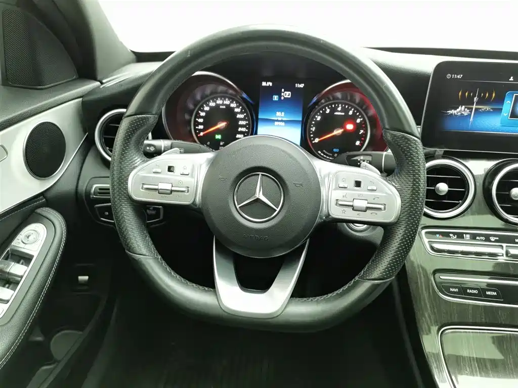 Mercedes-Benz C-Class 2019 — фото 11