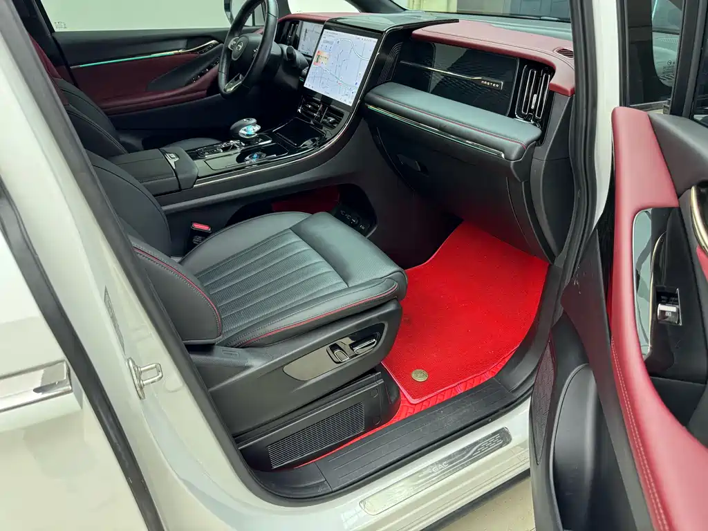 GAC Motor Trumpchi M8 2023 — фото 19