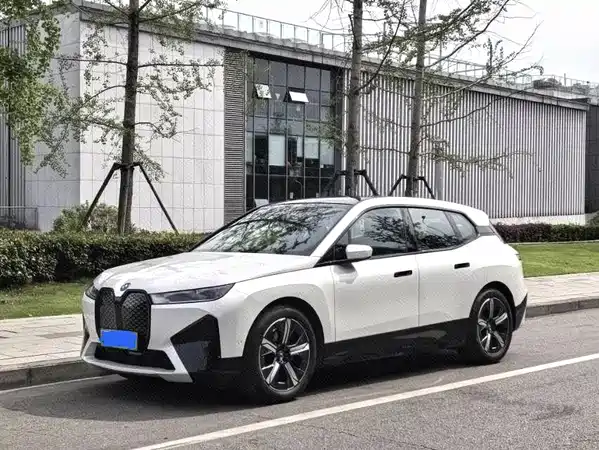 BMW iX 2022