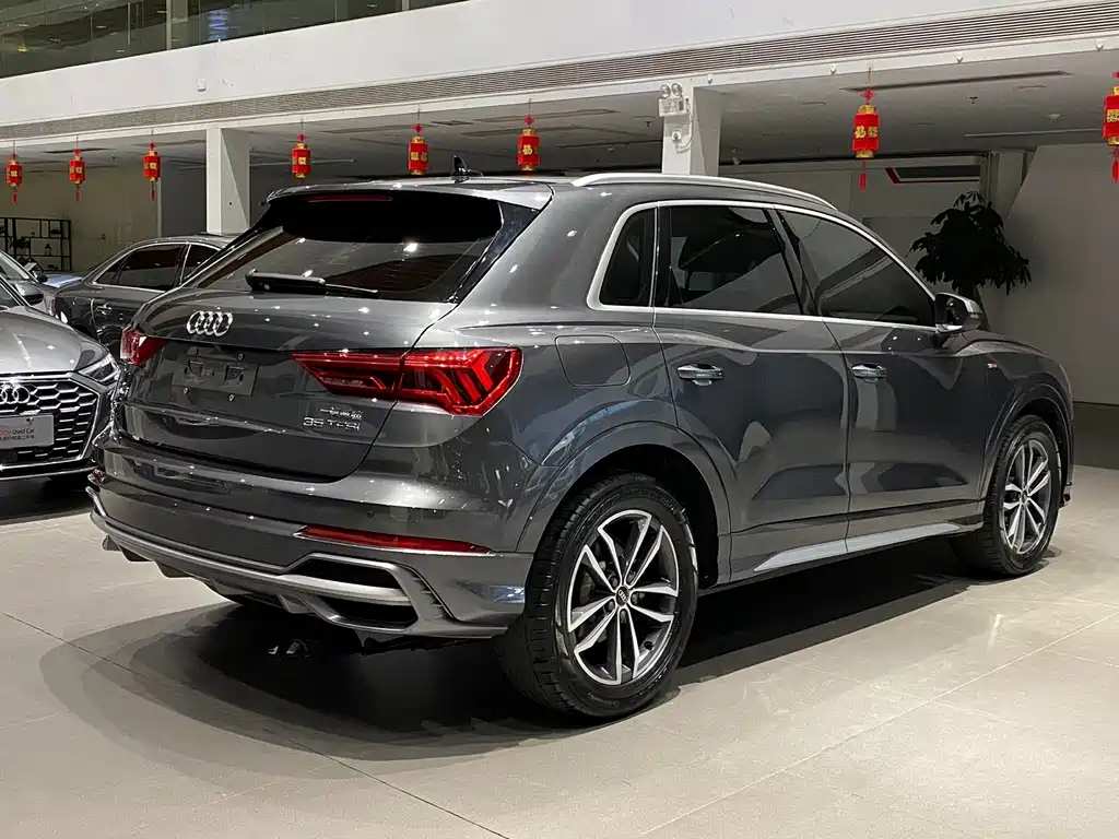 Audi Q3 2022 — фото 4
