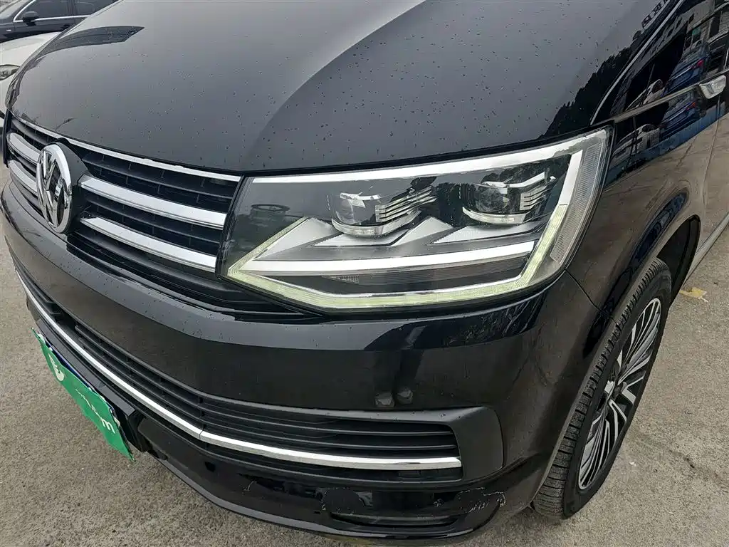 Volkswagen Multivan 2019 — фото 18