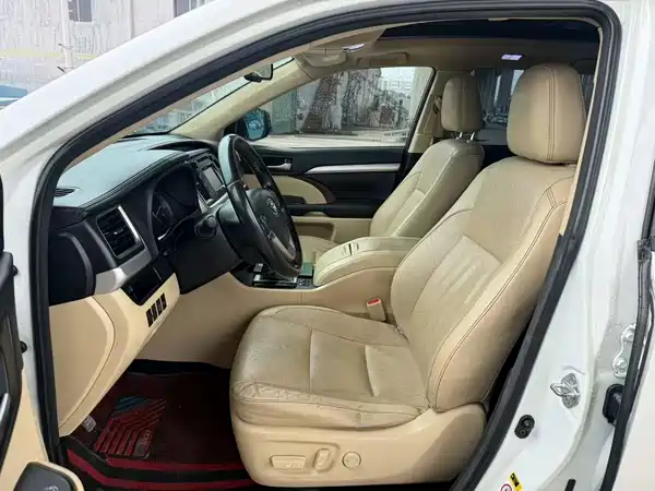Toyota Highlander 2016