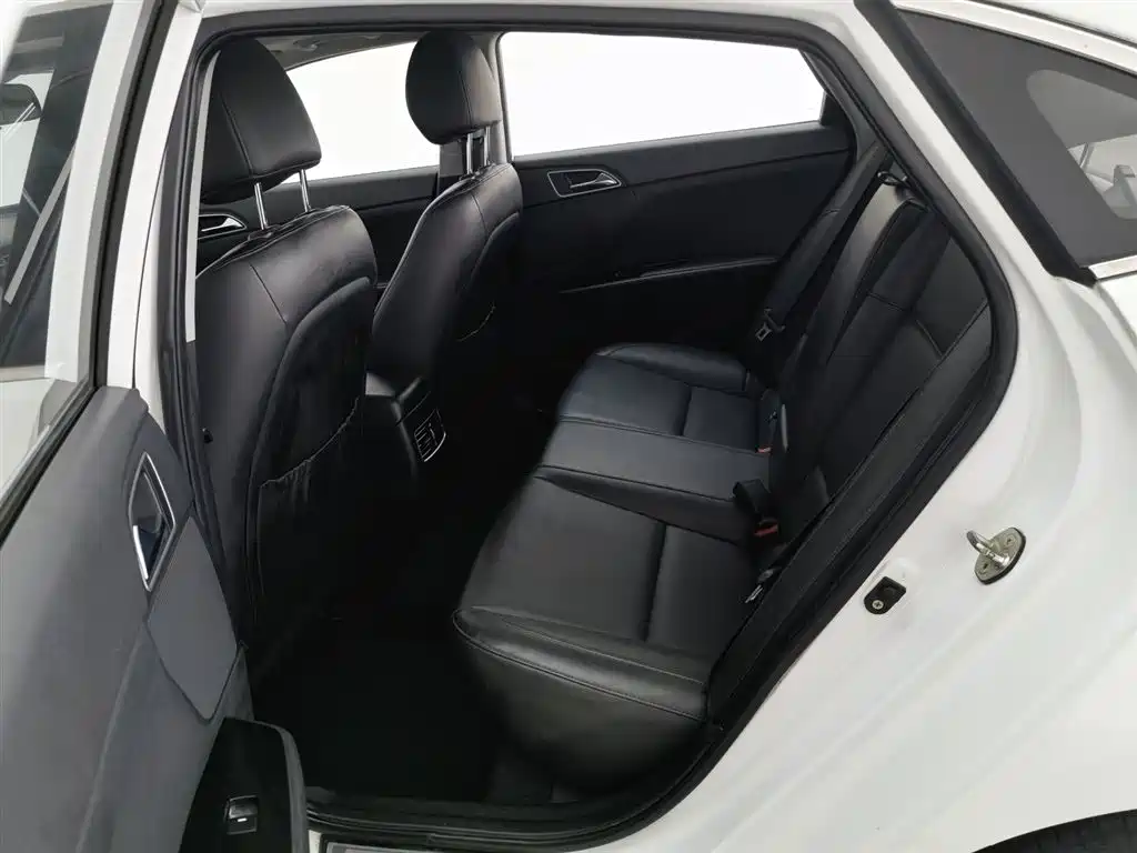 Hyundai Mistra 2014 — фото 15
