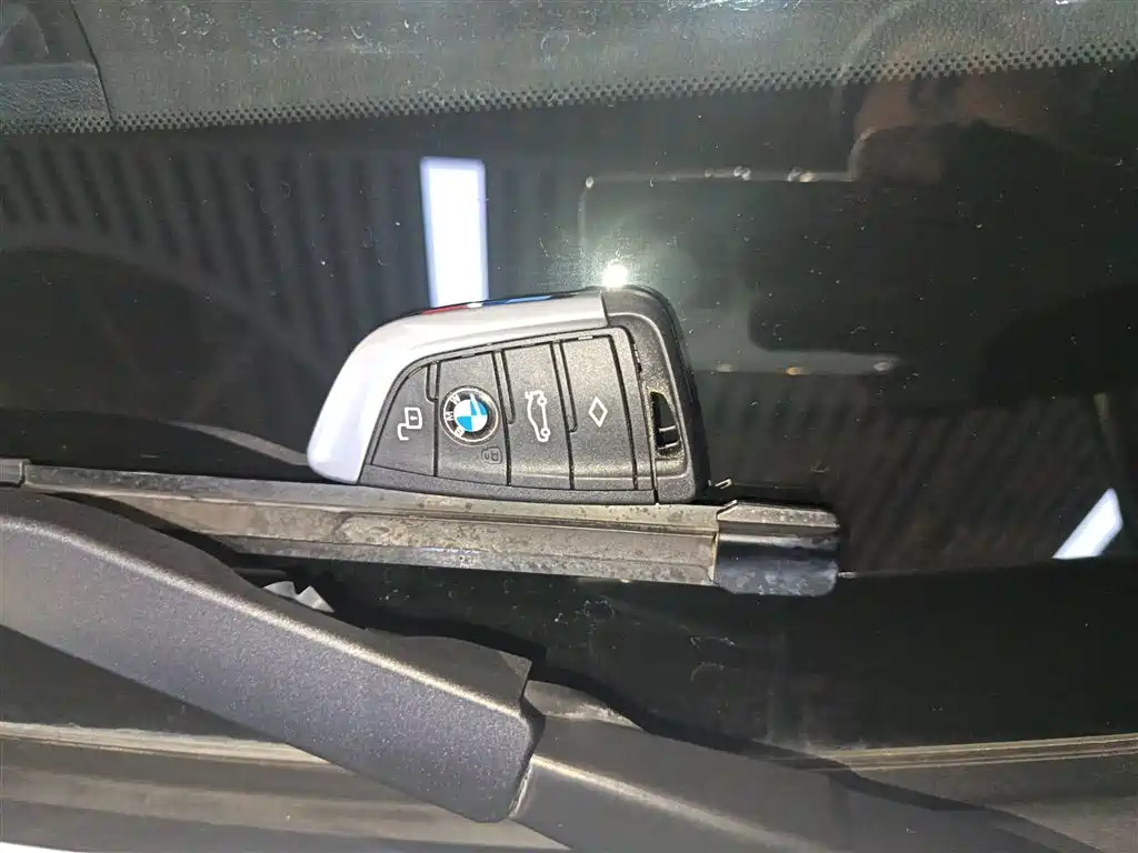 BMW 3 Series 2021 — фото 17