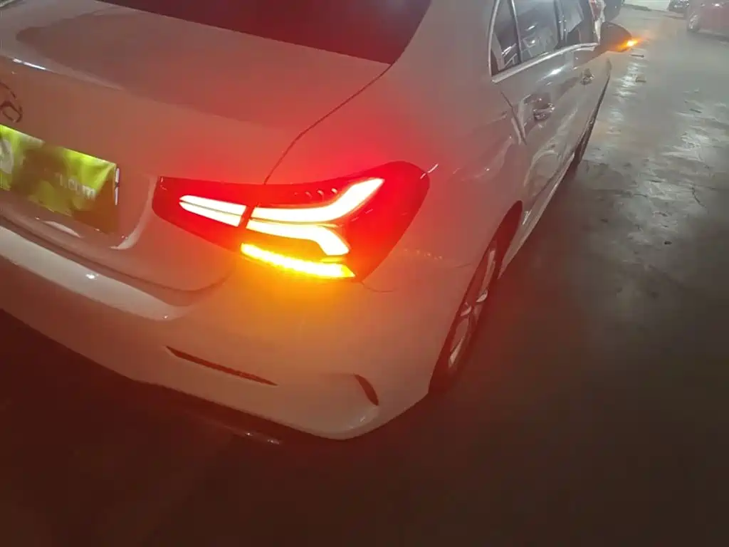 Mercedes-Benz A-Class 2020 — фото 8