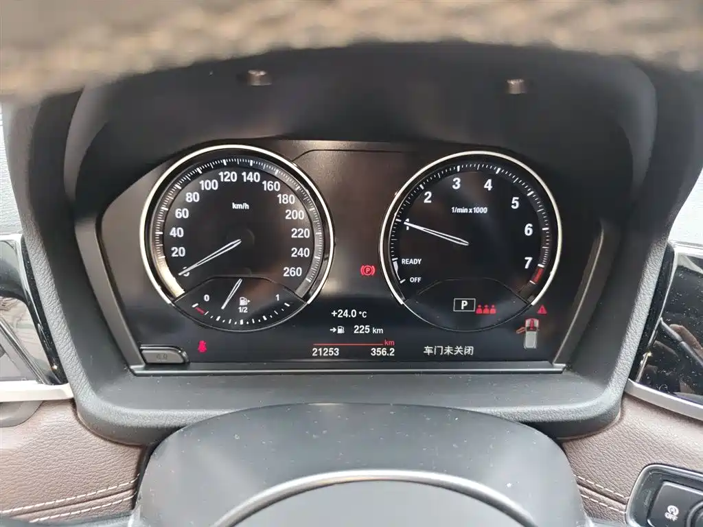 BMW X2 2022 — фото 12