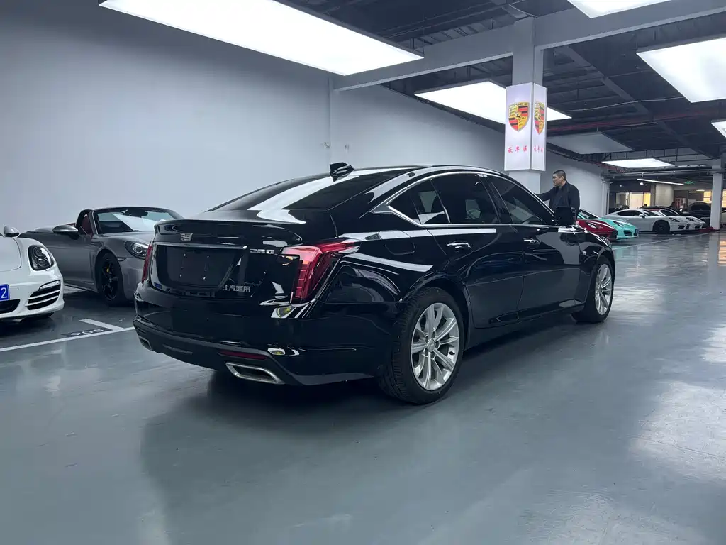 Cadillac CT5 2024 — фото 11