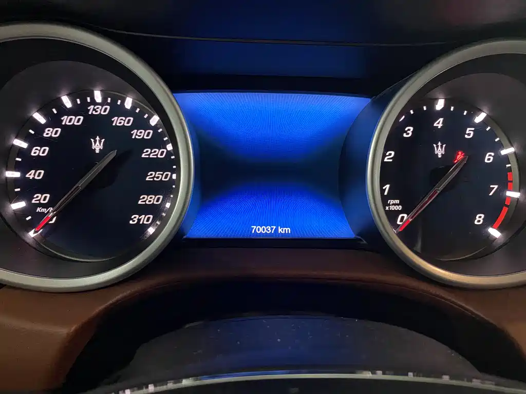 Maserati Ghibli 2019 — фото 14