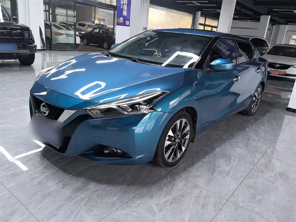Nissan Bluebird 2018 — фото 1