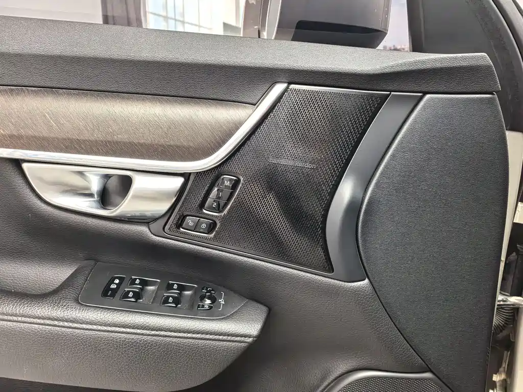 Volvo V90 2019 — фото 9