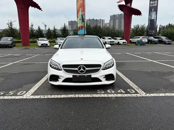 Mercedes-Benz C-Class 2020