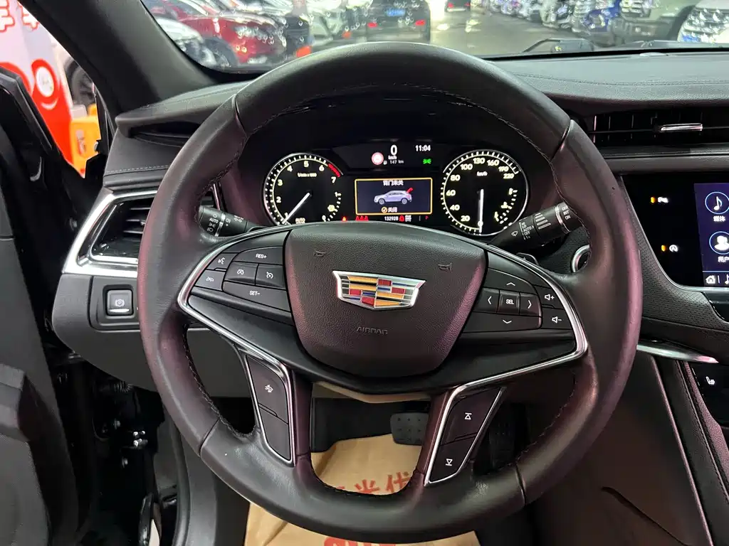 Cadillac XT5 2020 — фото 13