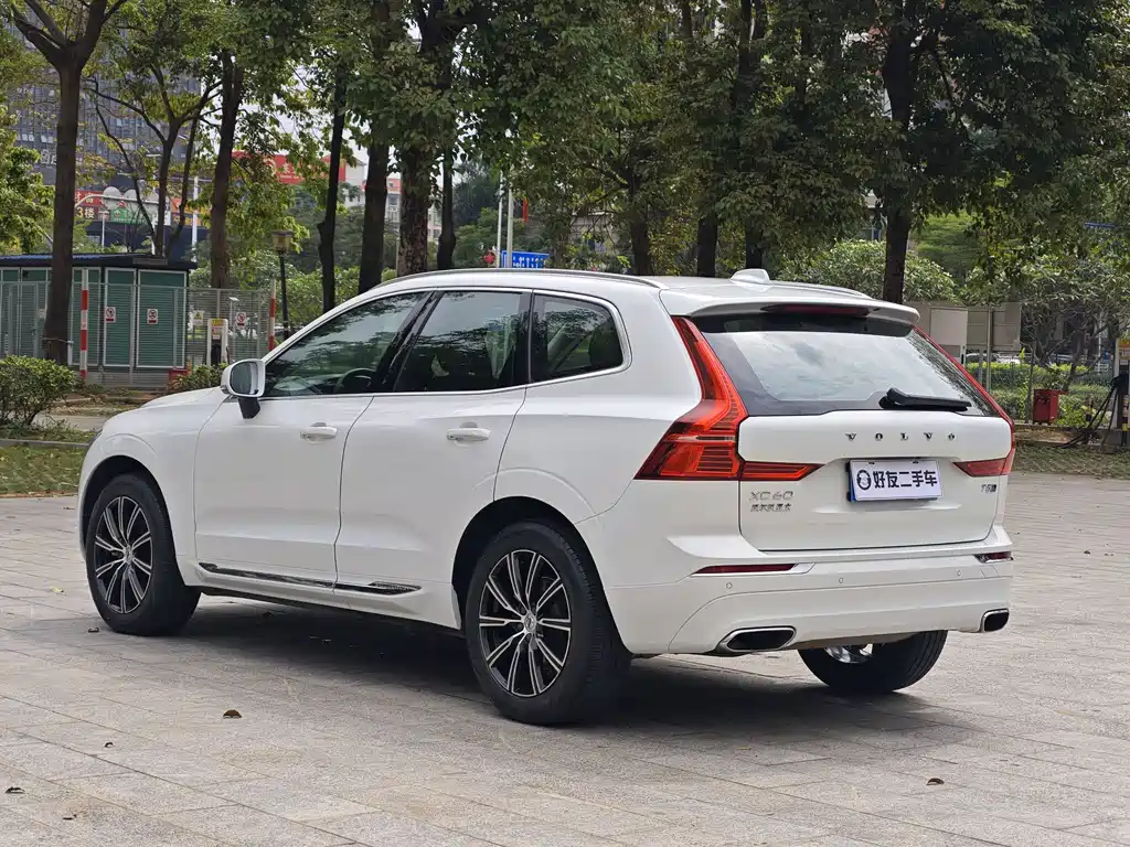 Volvo XC60 2020 — фото 7