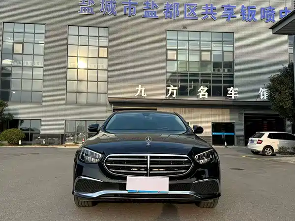 Mercedes-Benz E-Class 2022
