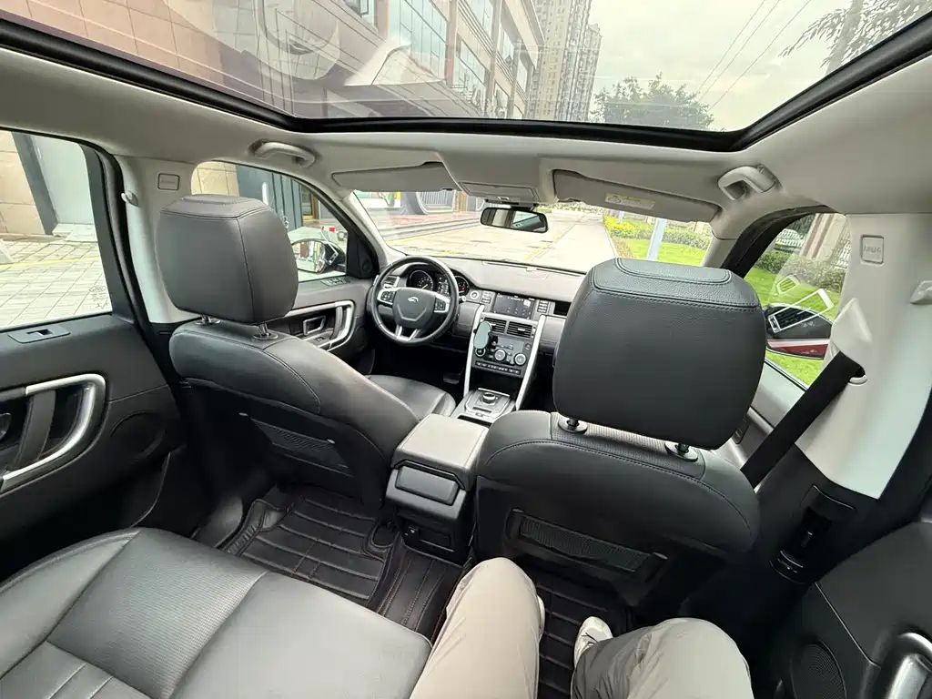 Land Rover Discovery Sport 2019 — фото 35
