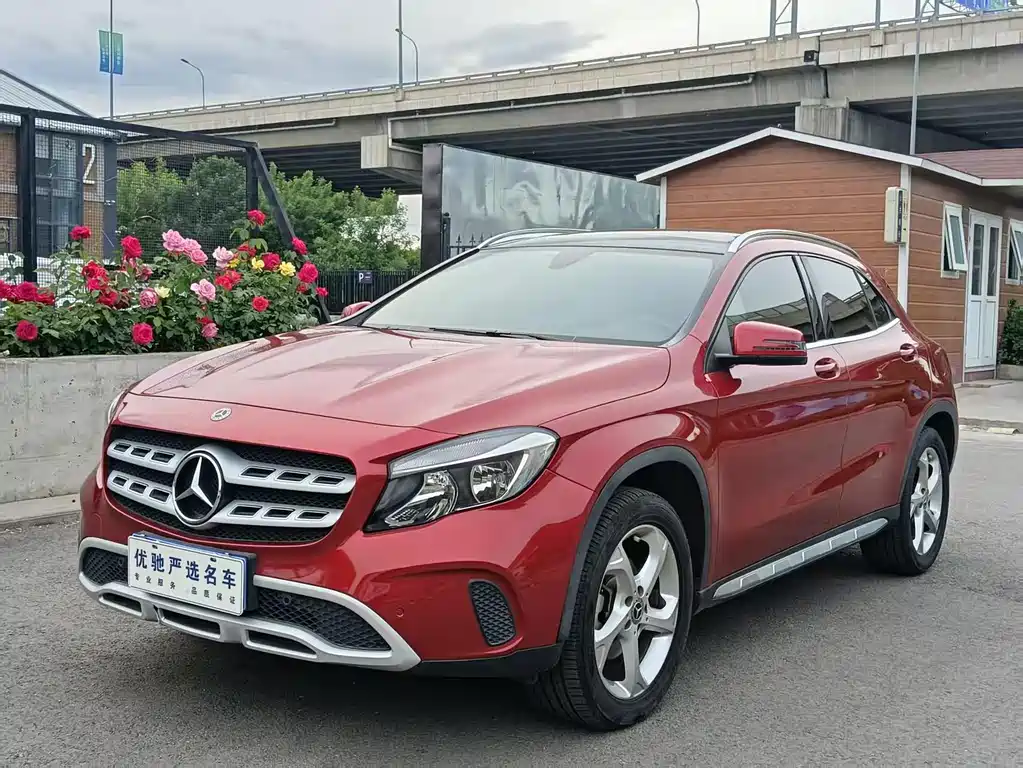 Mercedes-Benz GLA 2017 — фото 1