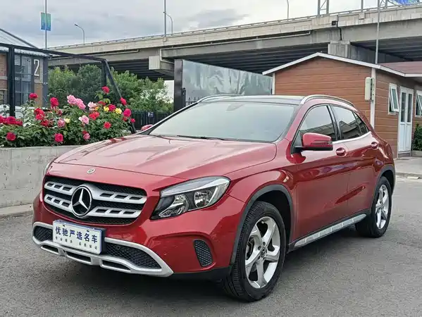 Mercedes-Benz GLA 2017