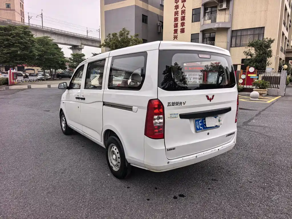 Wuling Rongguang V 2017 — фото 4