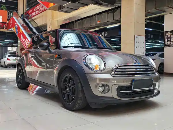 MINI COUPE 2013