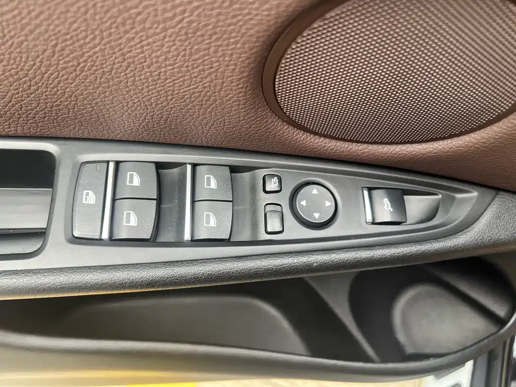 BMW X5 2017 — фото 16