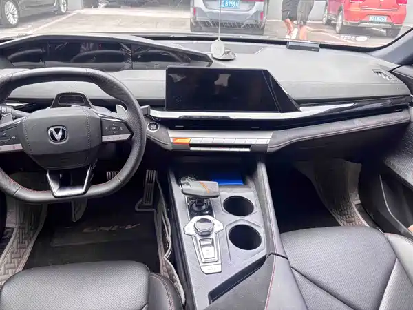 Changan UNI-V 2022