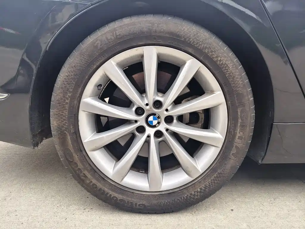 BMW 7 Series 2017 — фото 18