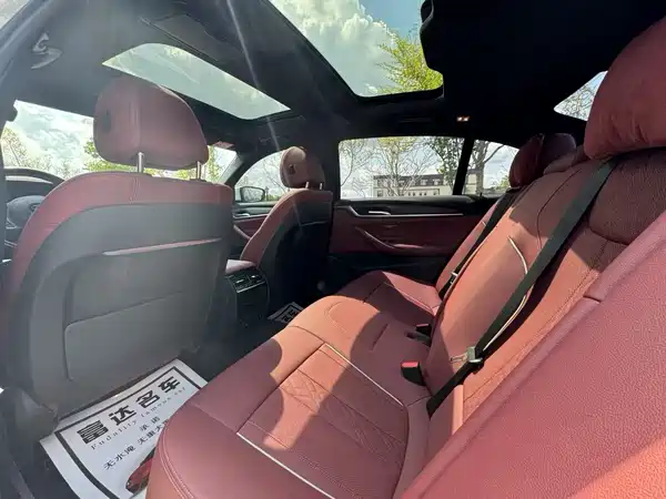 BMW 5 Series 2021